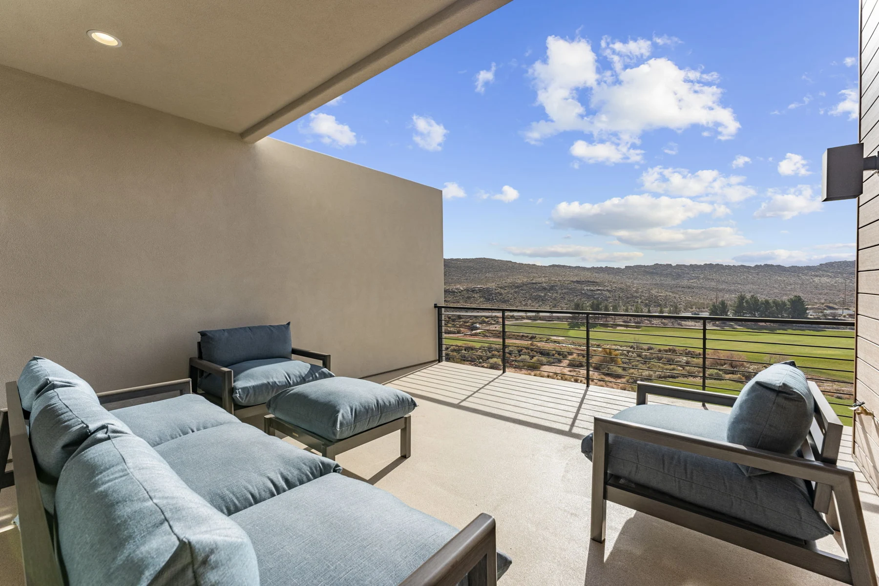 Balcony seating overlooking Southern Utah – Isle 64 vacation rental in Washington, Utah near St. George and Zion